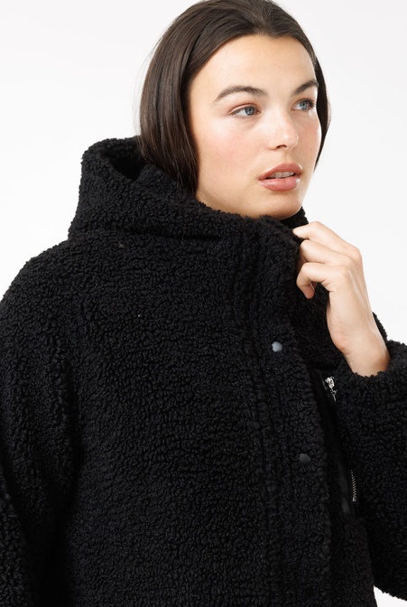 ג'קטים ומעילים