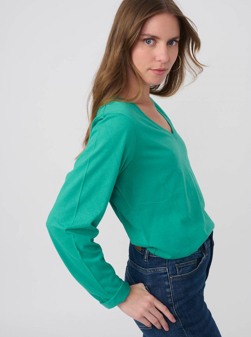 JUMP & ONOT,59.0000,חולצת בייסיק צווארון וי ארוך,in-stock