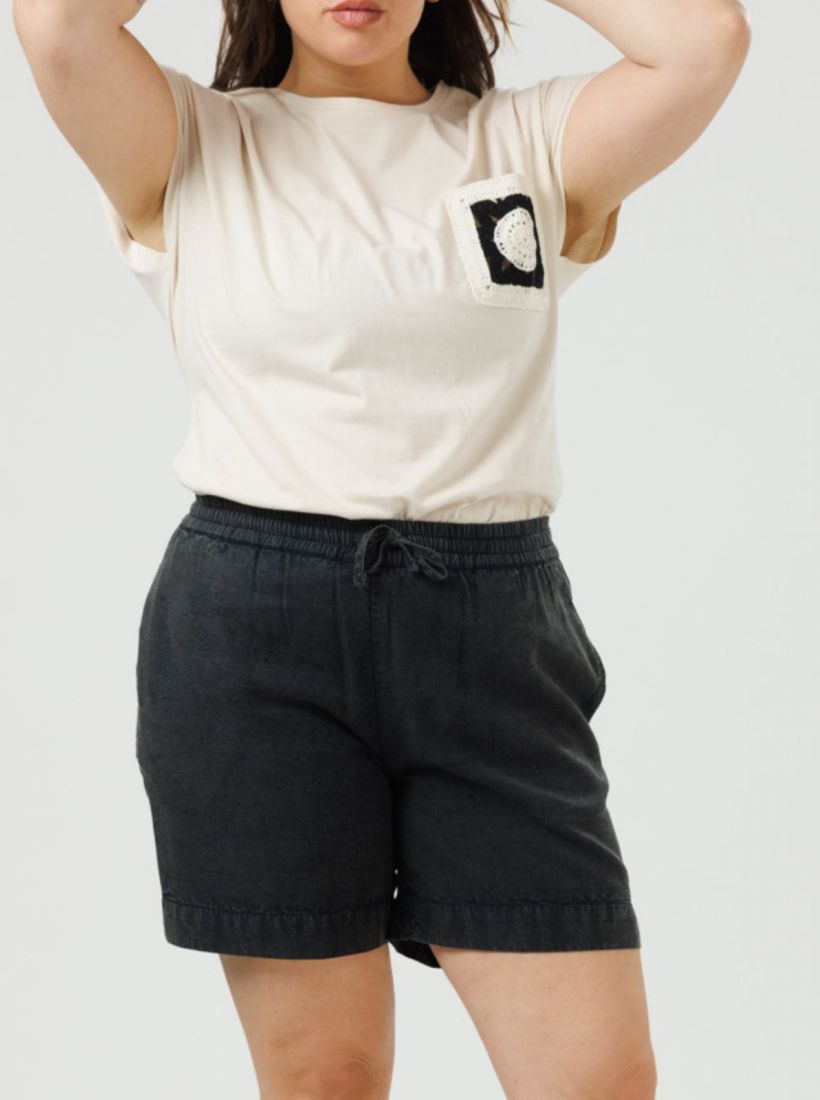 JUMP & ONOT,179.9000,שורט כיסי צד,in-stock