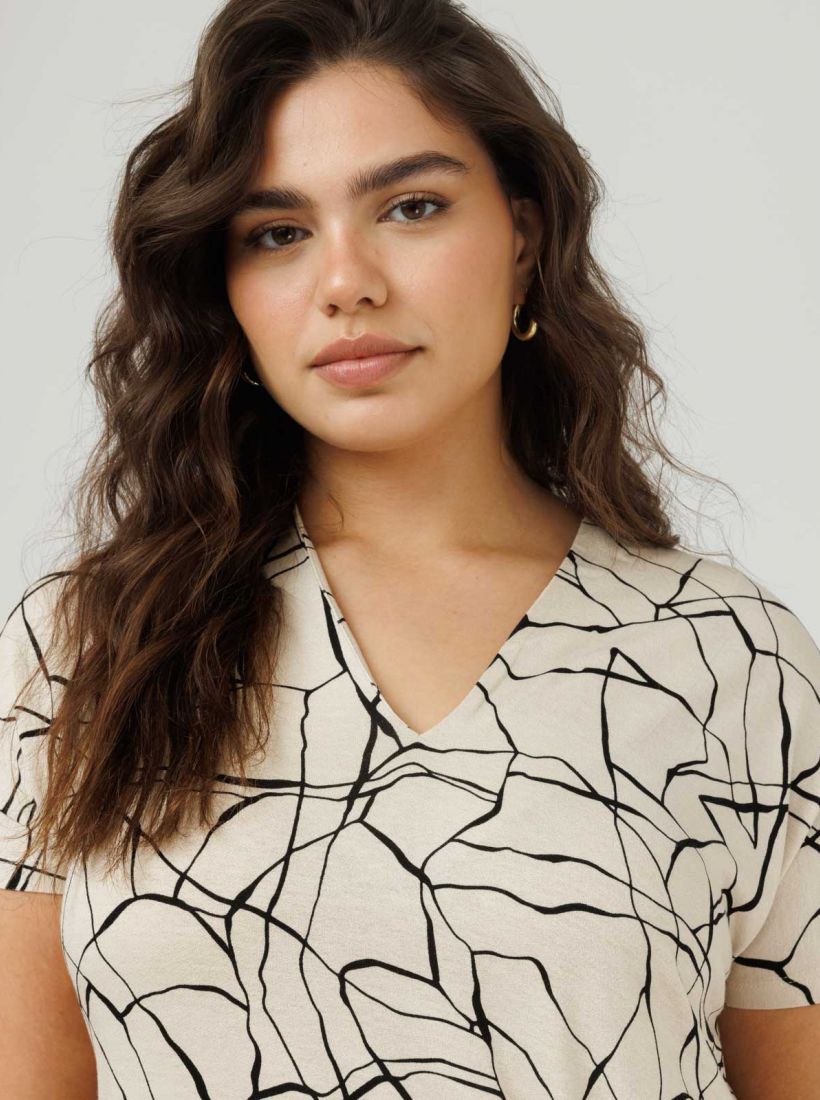 JUMP & ONOT,149.9000,חולצה מודפסת ריפיט פרומו,in-stock