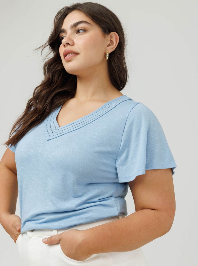 JUMP & ONOT,129.9000,חולצה וי רקמה פרומו,in-stock