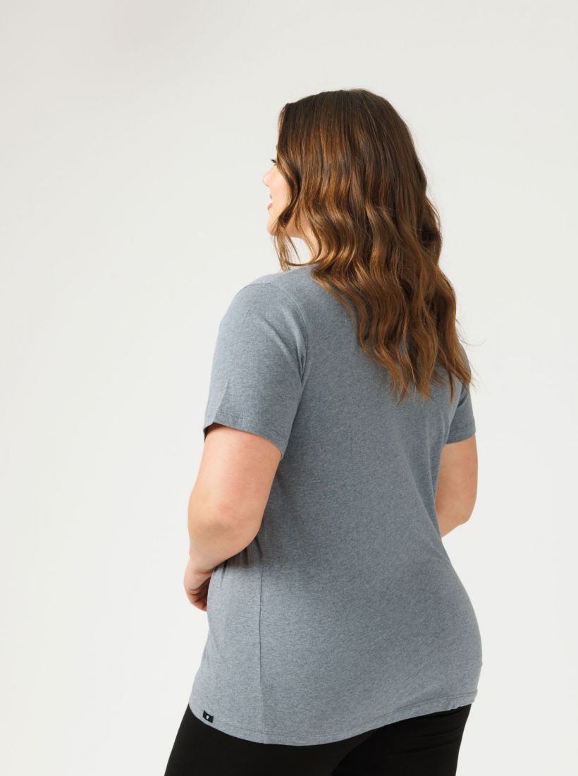 JUMP & ONOT,59.0000,חולצה שלישיות וי,in-stock