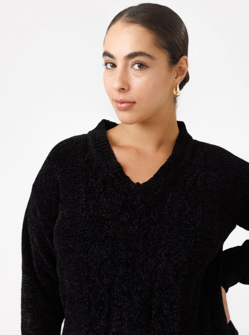 JUMP & ONOT,179.9000,סריג צמות שניל פרומו,in-stock