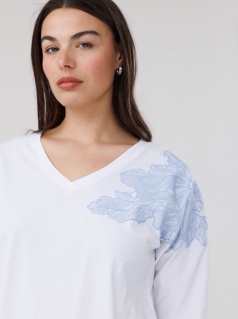 JUMP & ONOT,179.9000,חולצה שרוול קימונו פרח אריג,in-stock