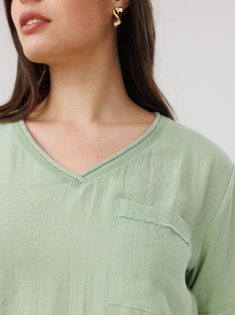 JUMP & ONOT,199.9000,חולצה שילוב בדים V לורקס,in-stock