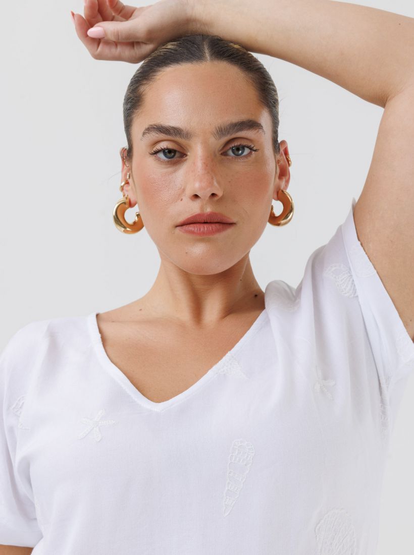 JUMP & ONOT,159.9000,חולצה שילוב בדים רקמת קונכיות,in-stock