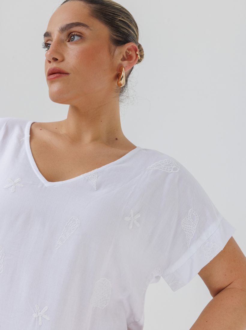 JUMP & ONOT,159.9000,חולצה שילוב בדים רקמת קונכיות,in-stock