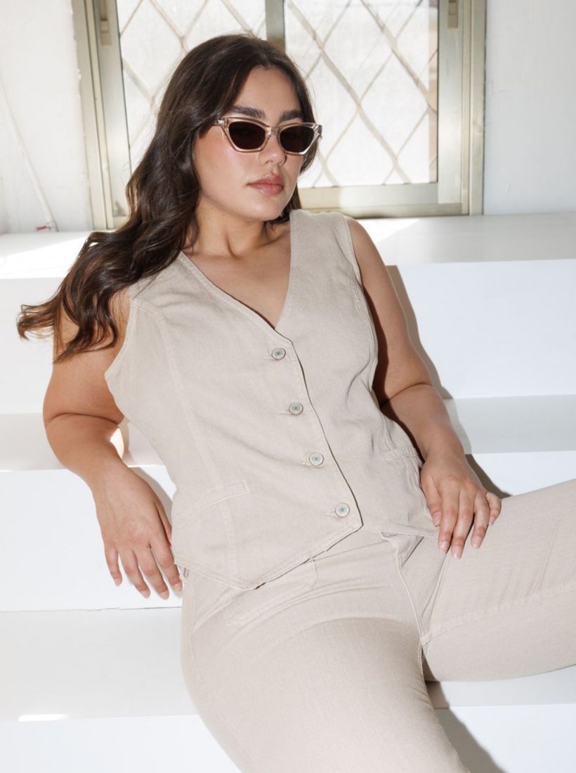 JUMP & ONOT,299.9000,וסט גינס מחוייט סט,in-stock