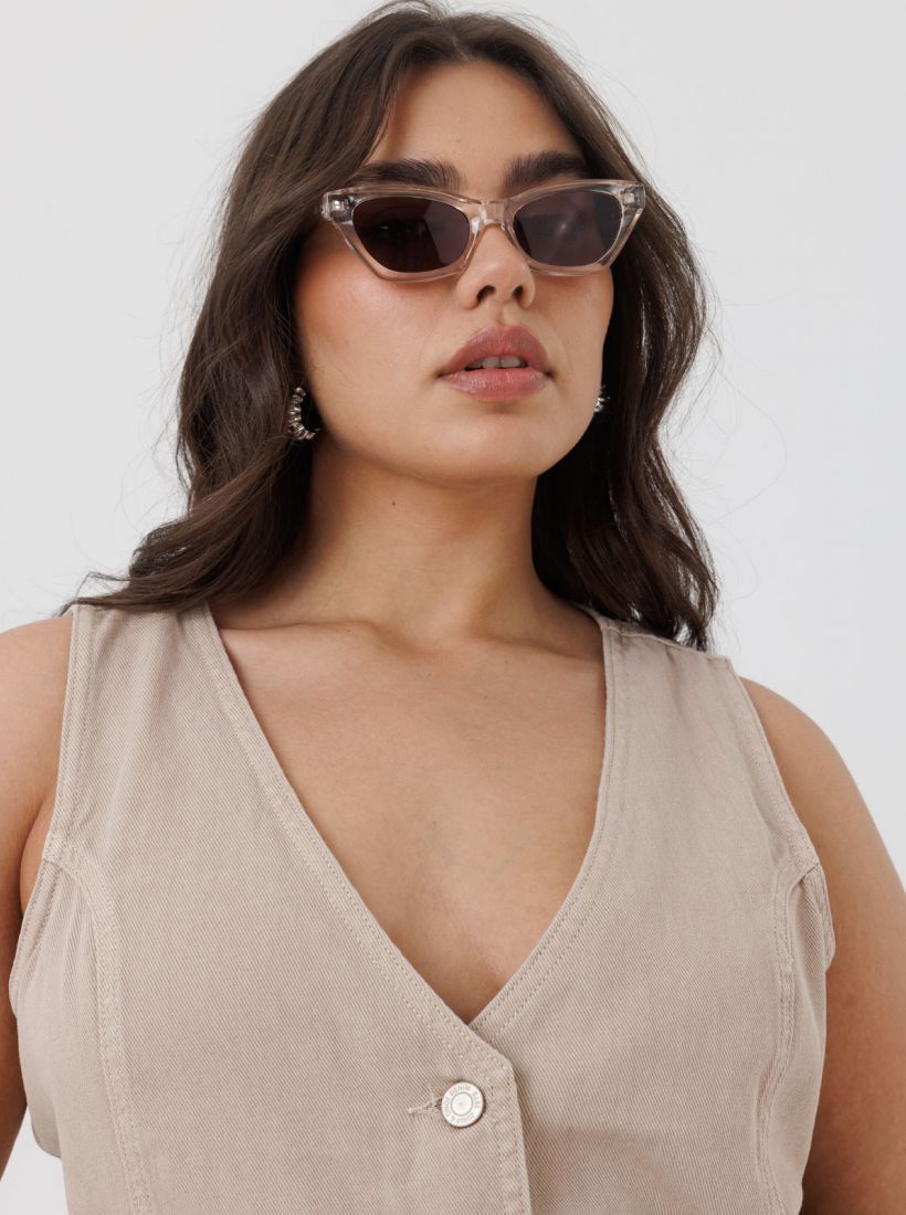 JUMP & ONOT,299.9000,וסט גינס מחוייט סט,in-stock