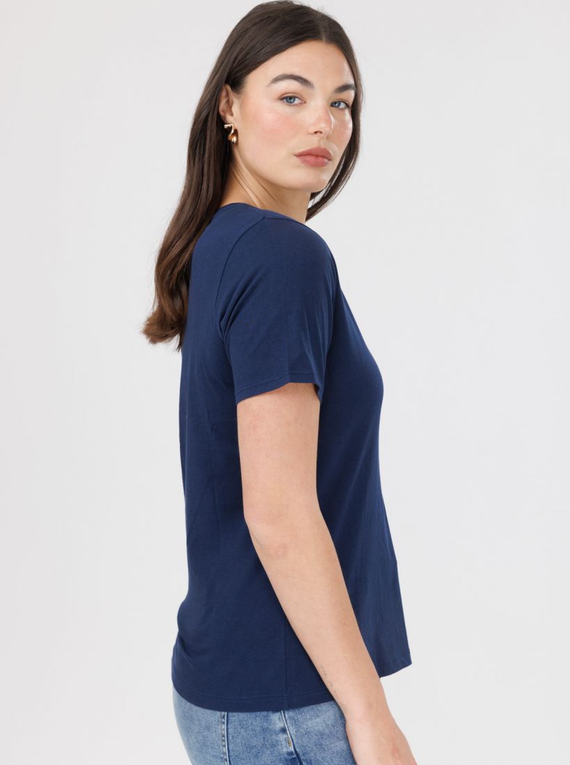 JUMP & ONOT,59.0000,חולצת בייסיק צווארון וי קצר,in-stock