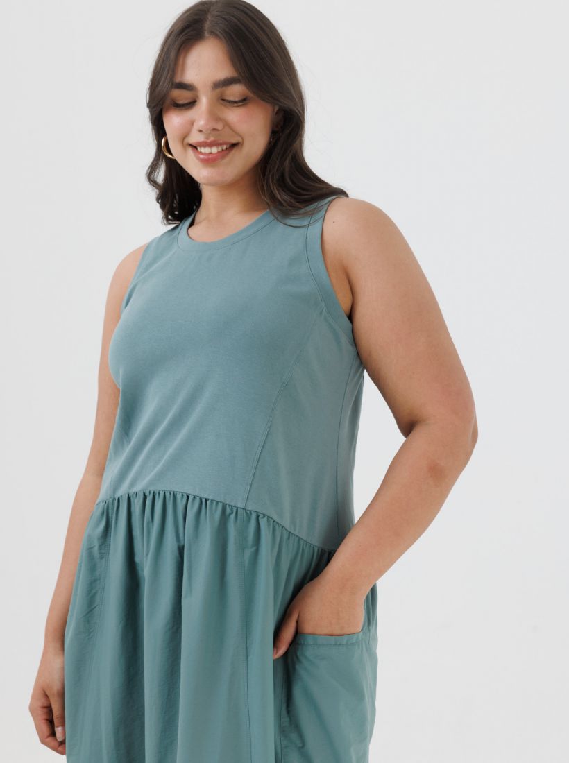 JUMP & ONOT,299.9000,שמלה שילוב בדים כיסים,in-stock