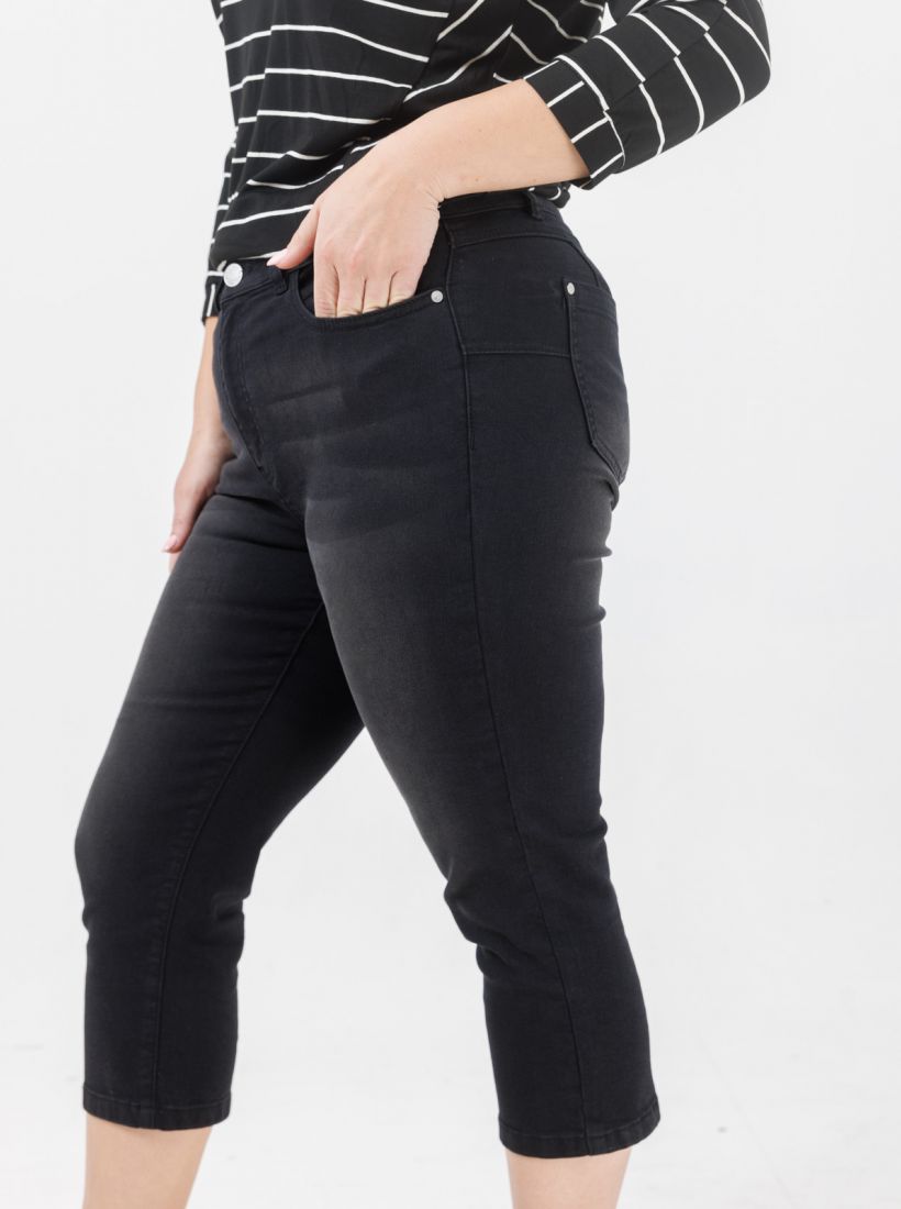 JUMP & ONOT,179.9000,ג’ינס 7/8 PUSHUP כפתור פרומו,in-stock