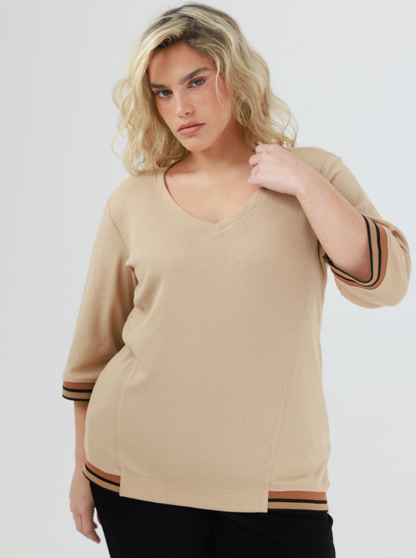 JUMP & ONOT,179.9000,חולצת V עם סרט ריב,in-stock