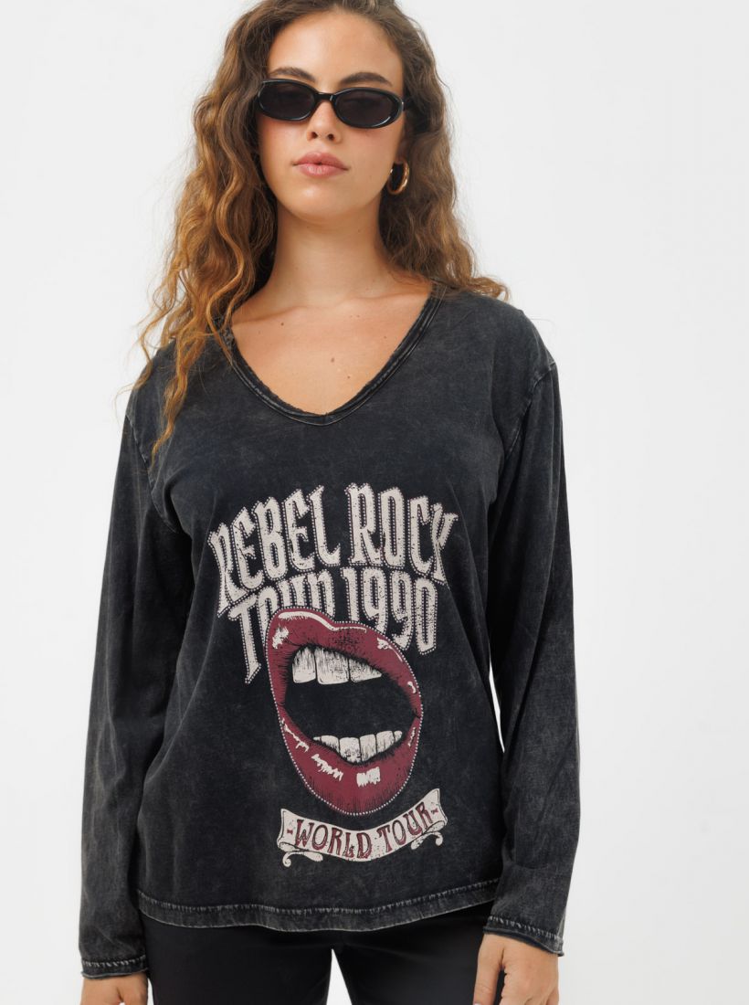 JUMP & ONOT,179.9000,חולצת וי סטייל רוק,in-stock