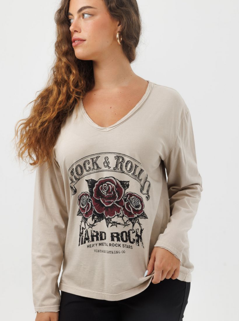 JUMP & ONOT,179.9000,חולצת וי סטייל רוק,in-stock