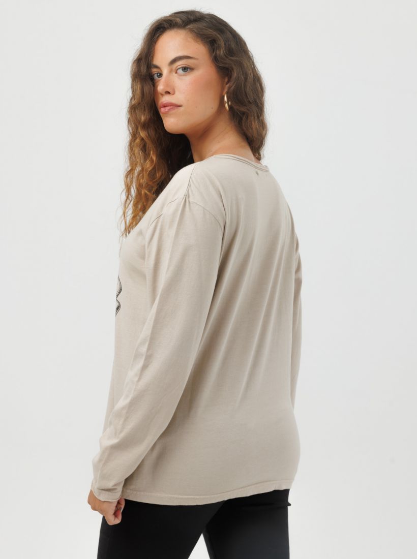 JUMP & ONOT,179.9000,חולצת וי סטייל רוק,in-stock