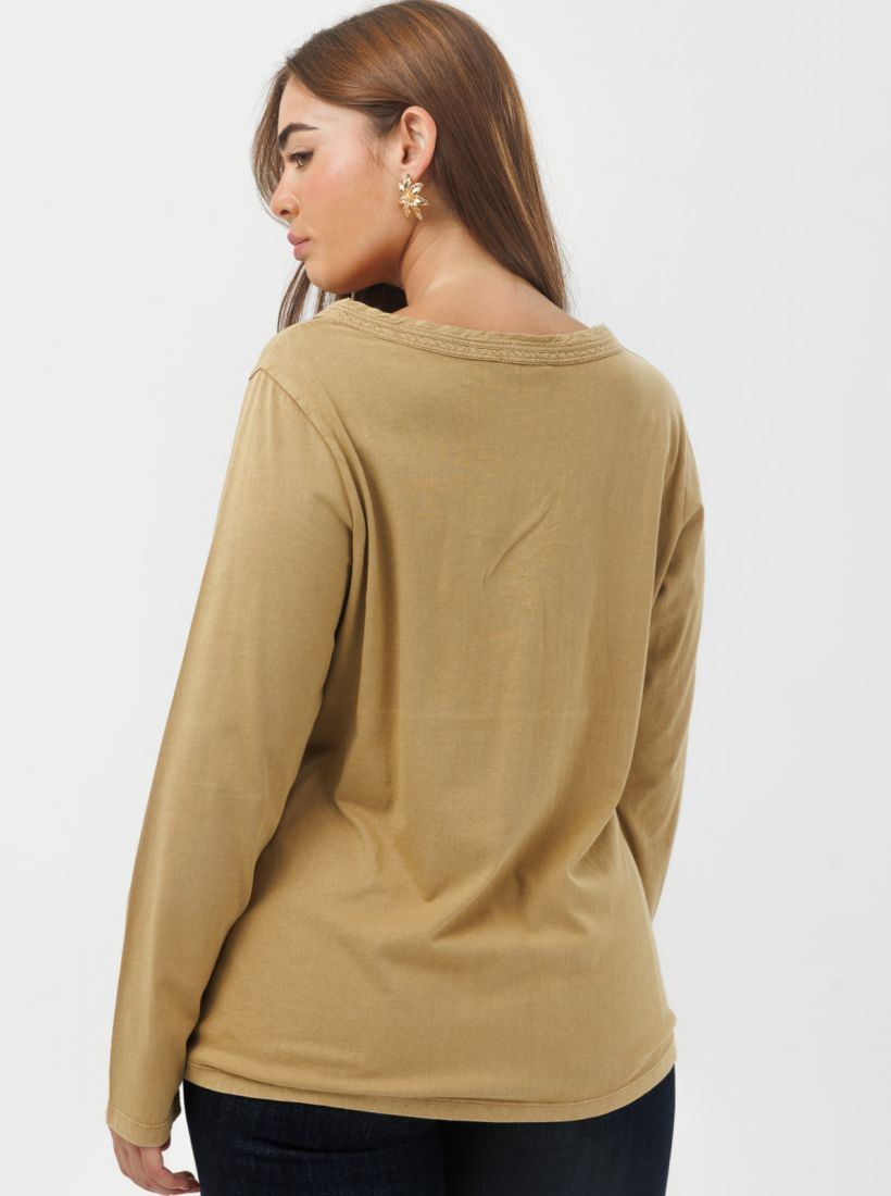 JUMP & ONOT,129.9000,חולצת BASIC עם מפתח V,in-stock