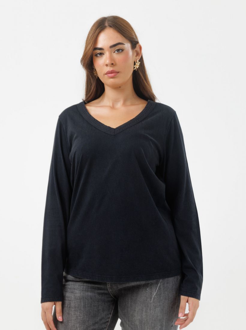 JUMP & ONOT,129.9000,חולצת BASIC עם מפתח V,in-stock