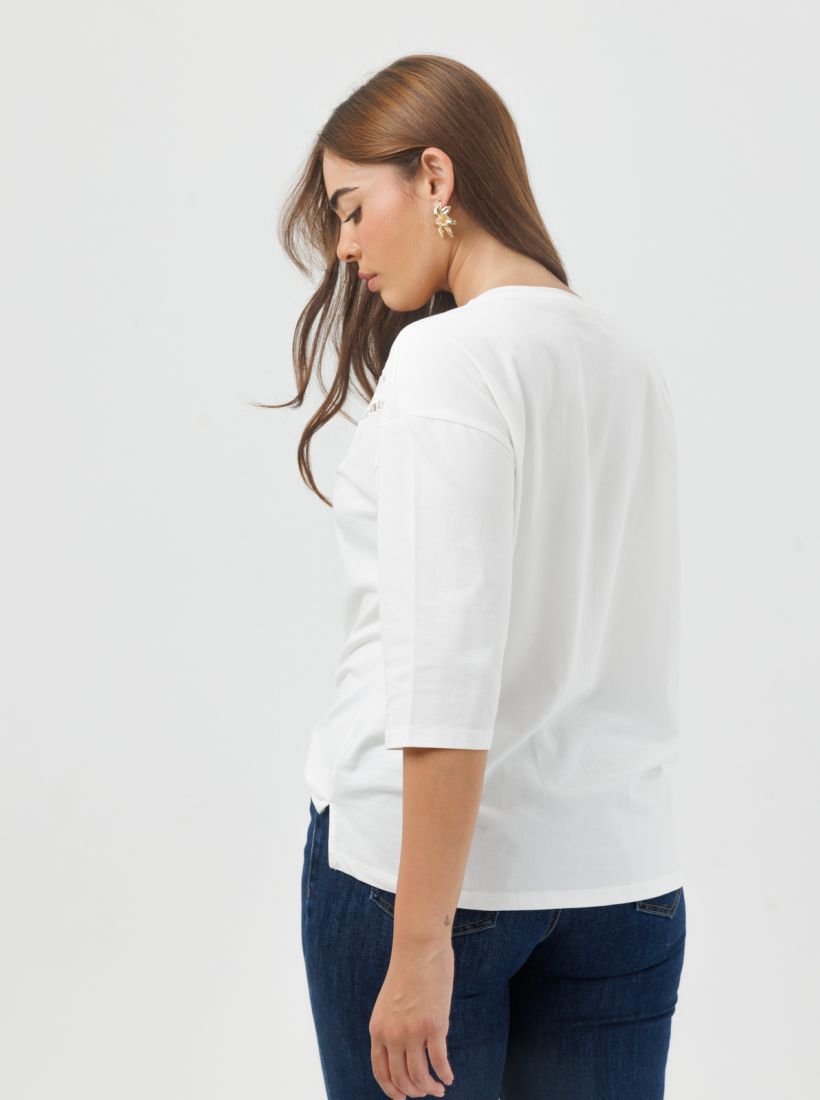 JUMP & ONOT,179.9000,חולצה רקמת לייזר,in-stock