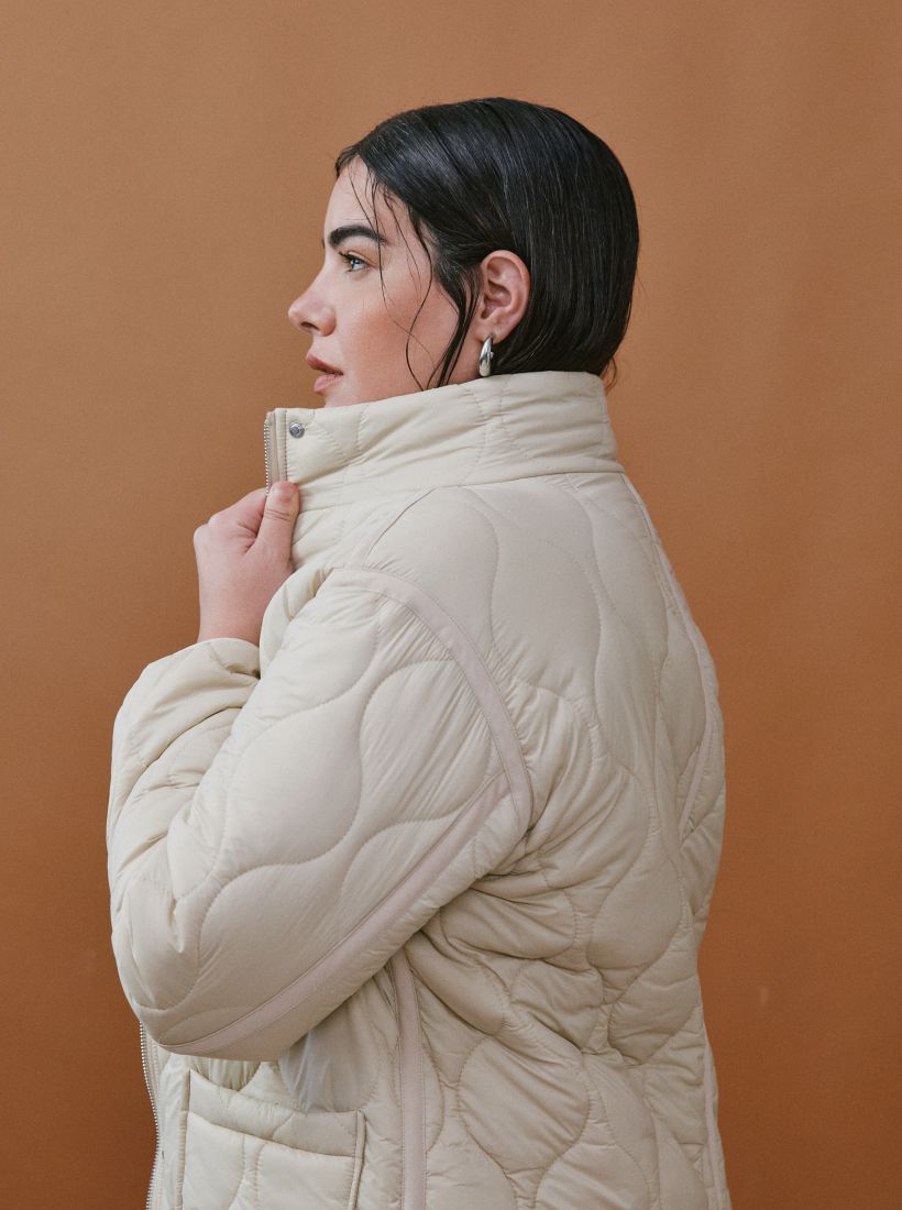 JUMP & ONOT,479.9000,מעיל קווילט קצר עם כיסים,in-stock