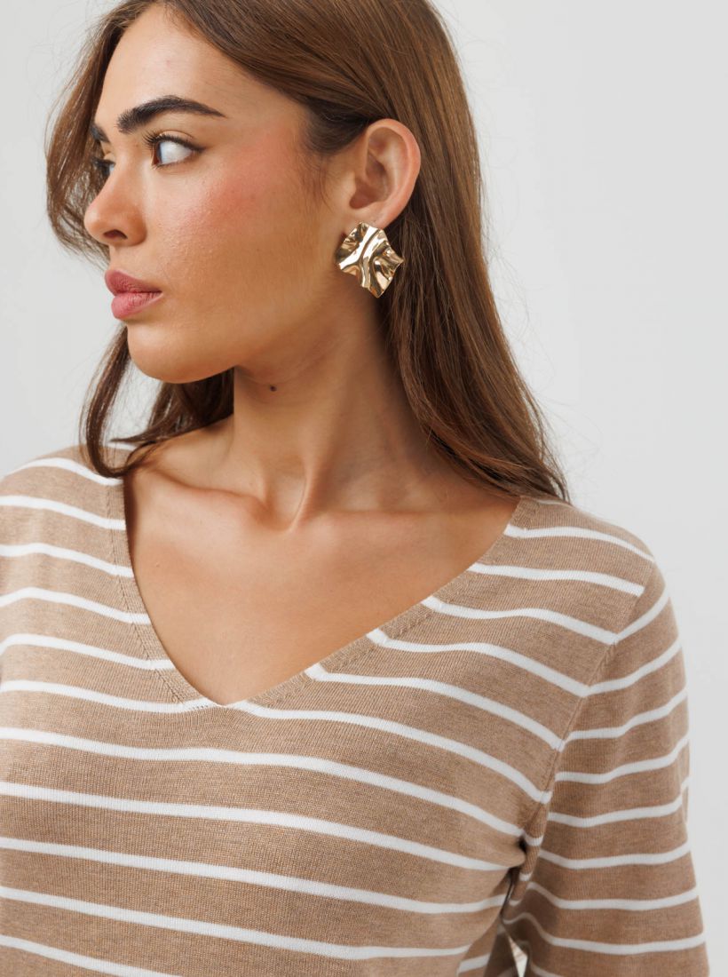 JUMP & ONOT,159.9000,סריג V פרומו,in-stock