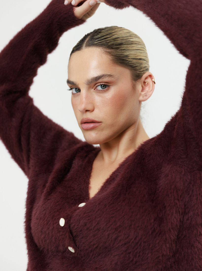 JUMP & ONOT,279.9000,סריג פלאפי V כפתורים,in-stock