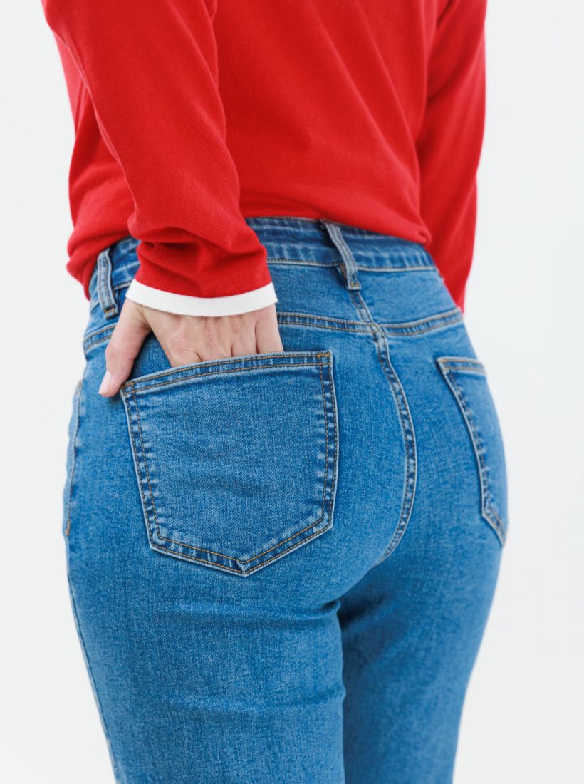 JUMP & ONOT,199.9000,גינס STRAIGHT פרומו,in-stock