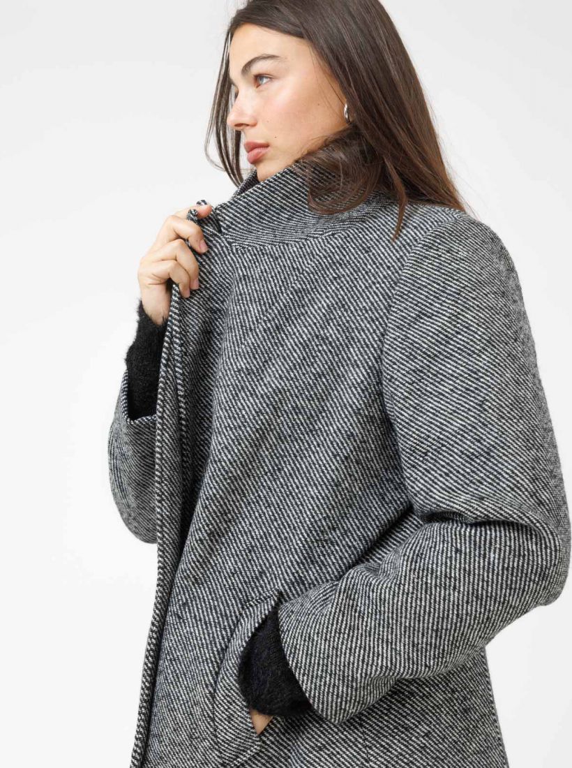 JUMP & ONOT,499.9000,מעיל צמר ארוך FISHBONE,in-stock