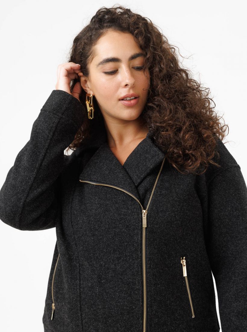 JUMP & ONOT,449.9000,מעיל אופנוענים קצר דמוי צמר,in-stock