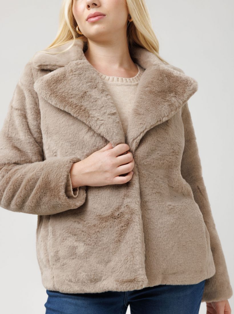 JUMP & ONOT,499.9000,מעיל דמוי פרווה,in-stock