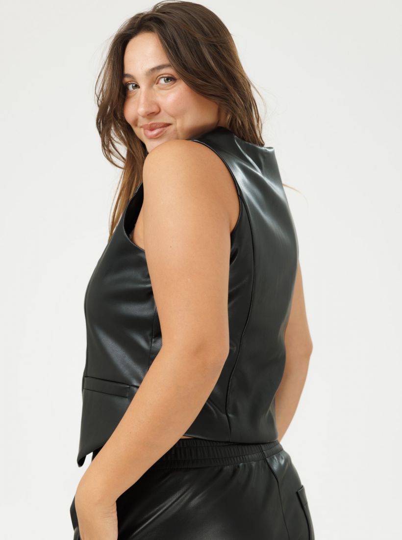 JUMP & ONOT,299.9000,וסט דמוי עור,in-stock