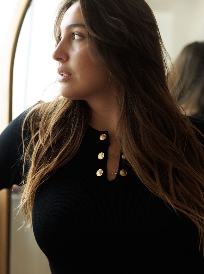 JUMP & ONOT,259.9000,סריג מחשוף שרשרת חפתים,in-stock