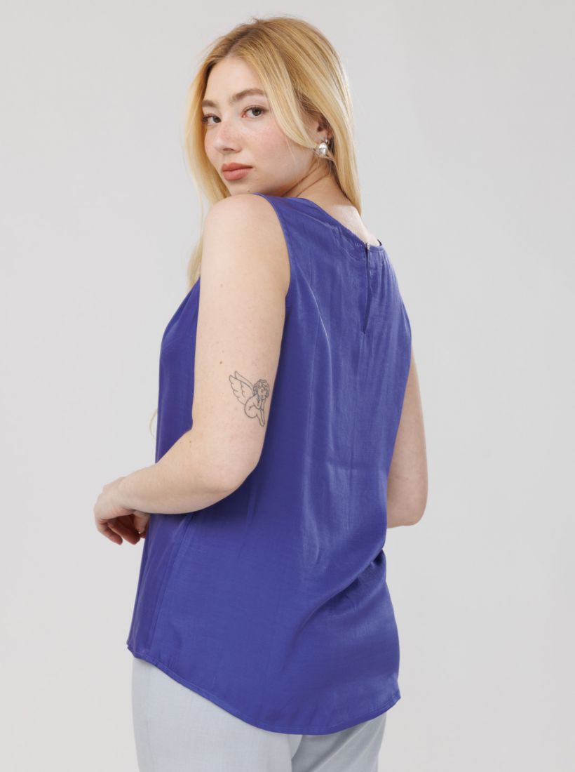 JUMP & ONOT,179.9000,גופיה ניקי כפתור בגב,in-stock