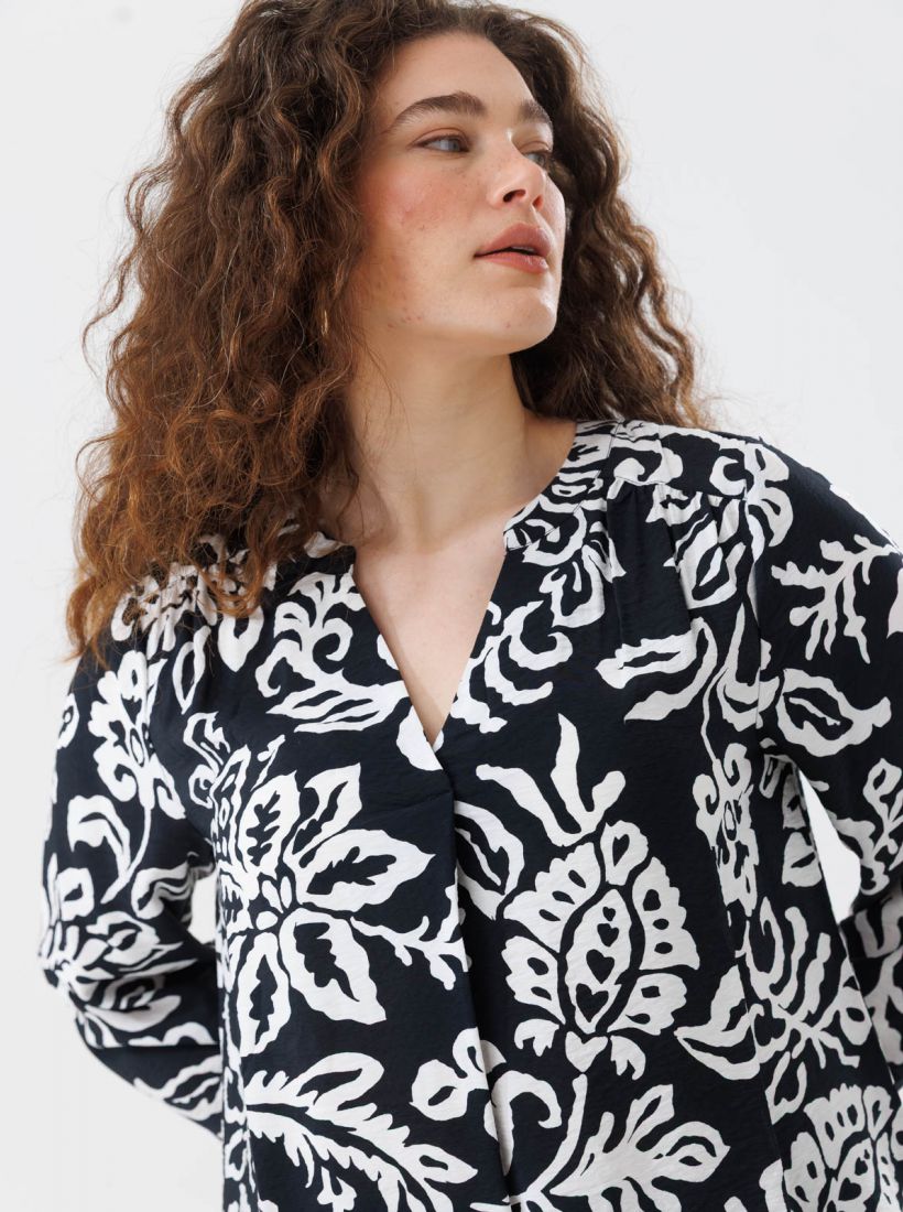 JUMP & ONOT,229.9000,טוניקה קפלים דפוס פרחים,in-stock