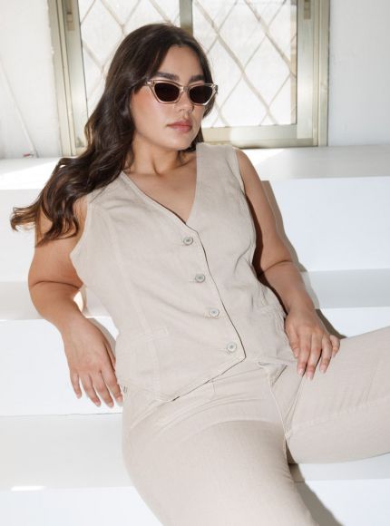 JUMP & ONOT,299.9000,וסט גינס מחוייט סט,{quantity_and_stock_status}