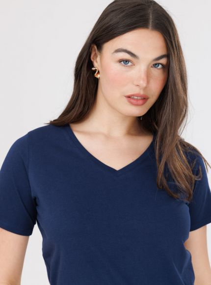 JUMP & ONOT,59.0000,חולצת בייסיק צווארון וי קצר,{quantity_and_stock_status}