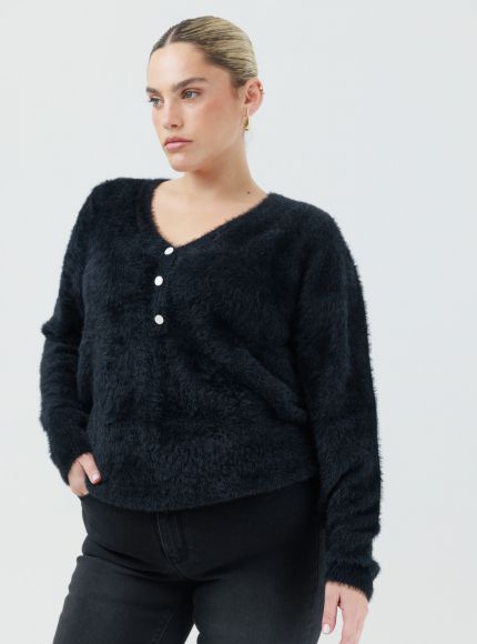 JUMP & ONOT,279.9000,סריג פלאפי V כפתורים,{quantity_and_stock_status}