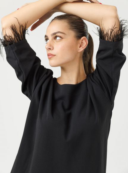 JUMP & ONOT,279.9000,חולצה שילוב נוצות,{quantity_and_stock_status}